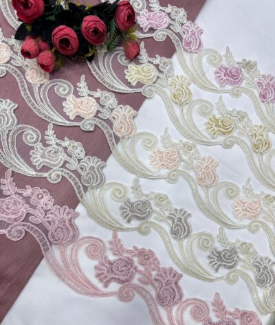 Turkish Velvet Rosebud 4'' Lace