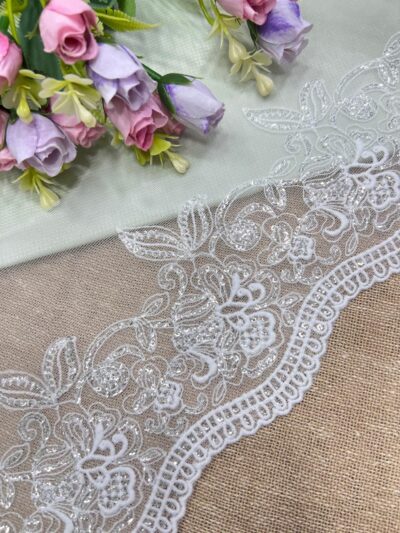 Net Lace with Sequins 5.5'' - Image 3